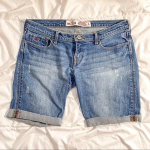 hollister low rise medium wash bermuda shorts